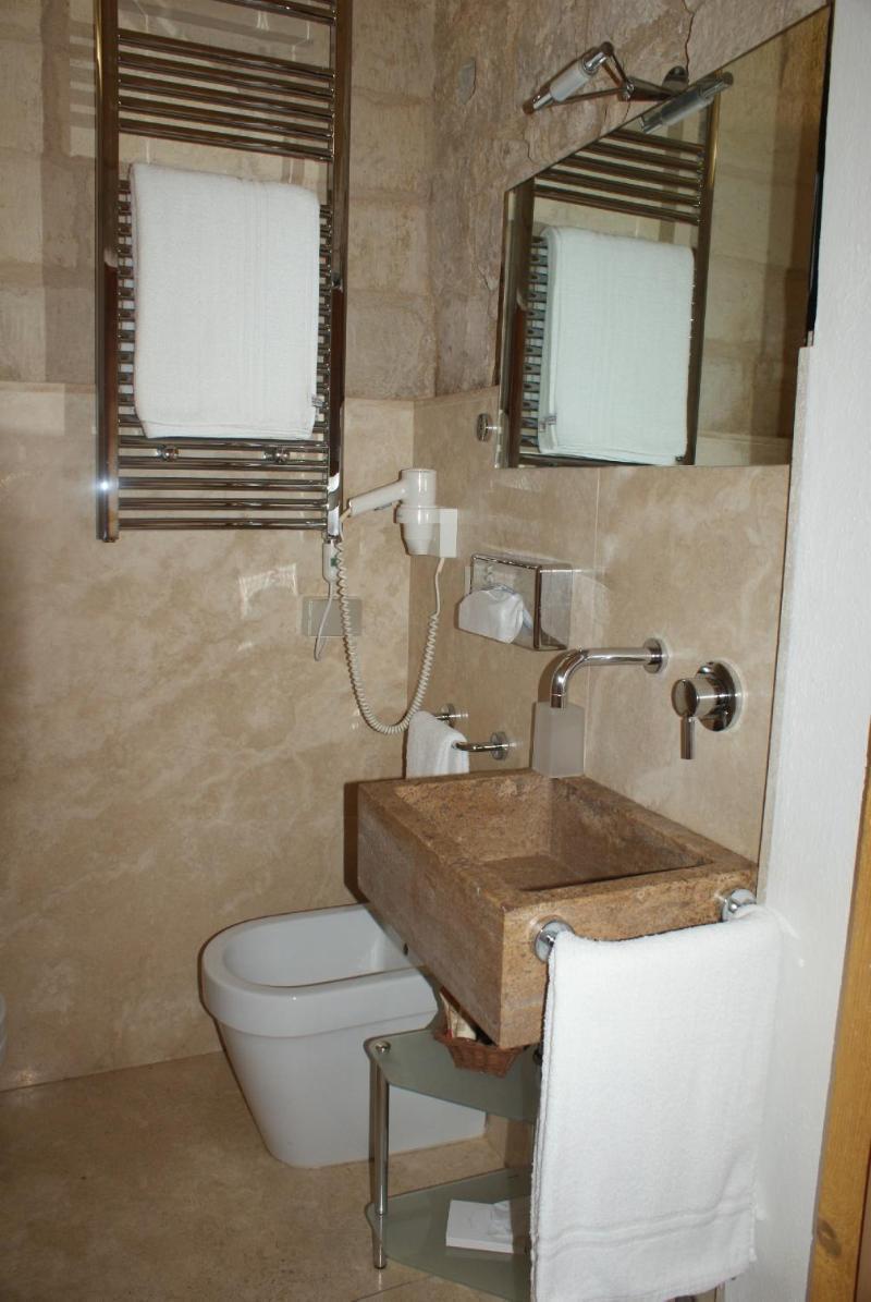 Palazzo Persone Dimora Storica Bed & Breakfast Lecce Luaran gambar