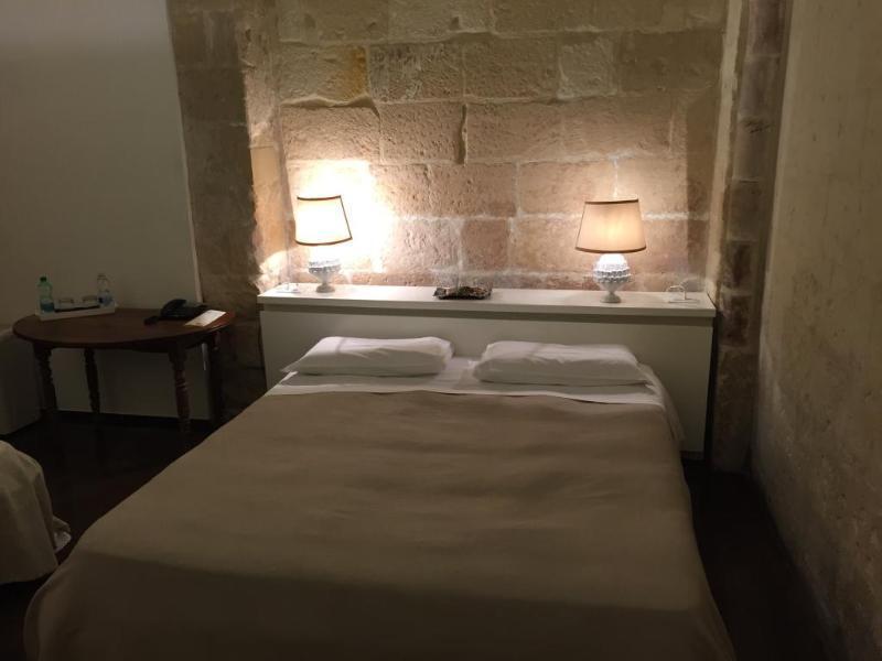 Palazzo Persone Dimora Storica Bed & Breakfast Lecce Luaran gambar